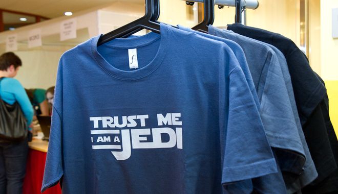 FOTO: Tričko s nápisem Trust me, I am a Jedi