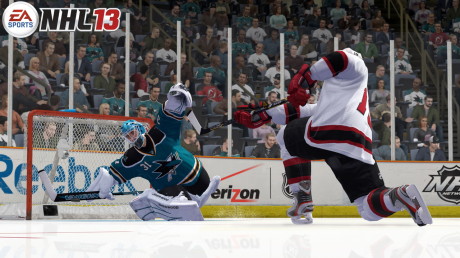 NHL 13 - brankářský zákrok