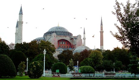 Turecké komunitě vadí podoba s mešitou Hagia Sofia. Zdroj: sxc.hu