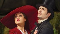 FOTO: Mila Kunis a James Franco ve filmu Mocn&yacute; vl&aacute;dce Oz
