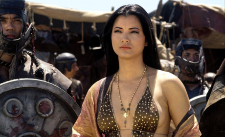 kelly-hu-kral-skorpion