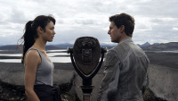 FOTO: Nevědomí - Olga Kurylenko a Tom Cruise