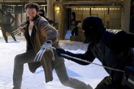 Takhle Wolverine bojuje se samuraji, sice to není organizace The Hand, ale zato bude Wolverine pěkný divočák, jak ho známe, když se naštve. Zdroj: 20th Century Fox