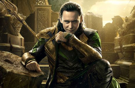 Plakát k novému Thoru s názvem Temný svět. Co má Loki za lubem?