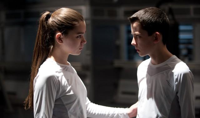 FOTO: Enderova hra - Hailee Steinfeld a Asa Butterfield - Bontonfilm CZ (2)