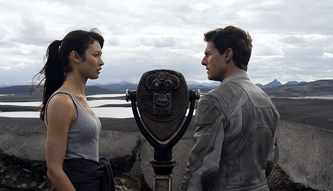 FOTO: Nevědomí - Olga Kurylenko a Tom Cruise