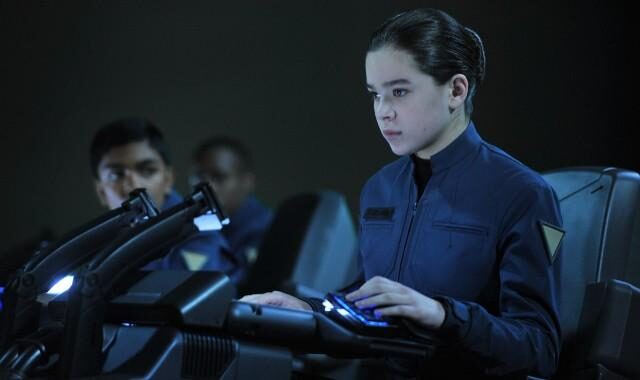 FOTO: Enderova hra - Hailee Steinfeld - Bontonfilm CZ
