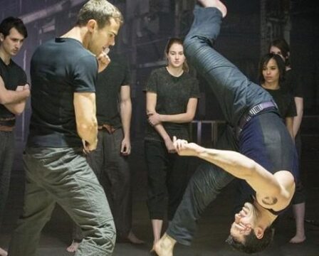 FOTO: Divergence - Theo James - Bontonfilm