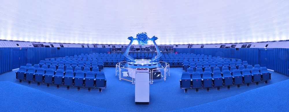 PRAŽSKÉ HVĚZDÁRNY A PLANETÁRIUM